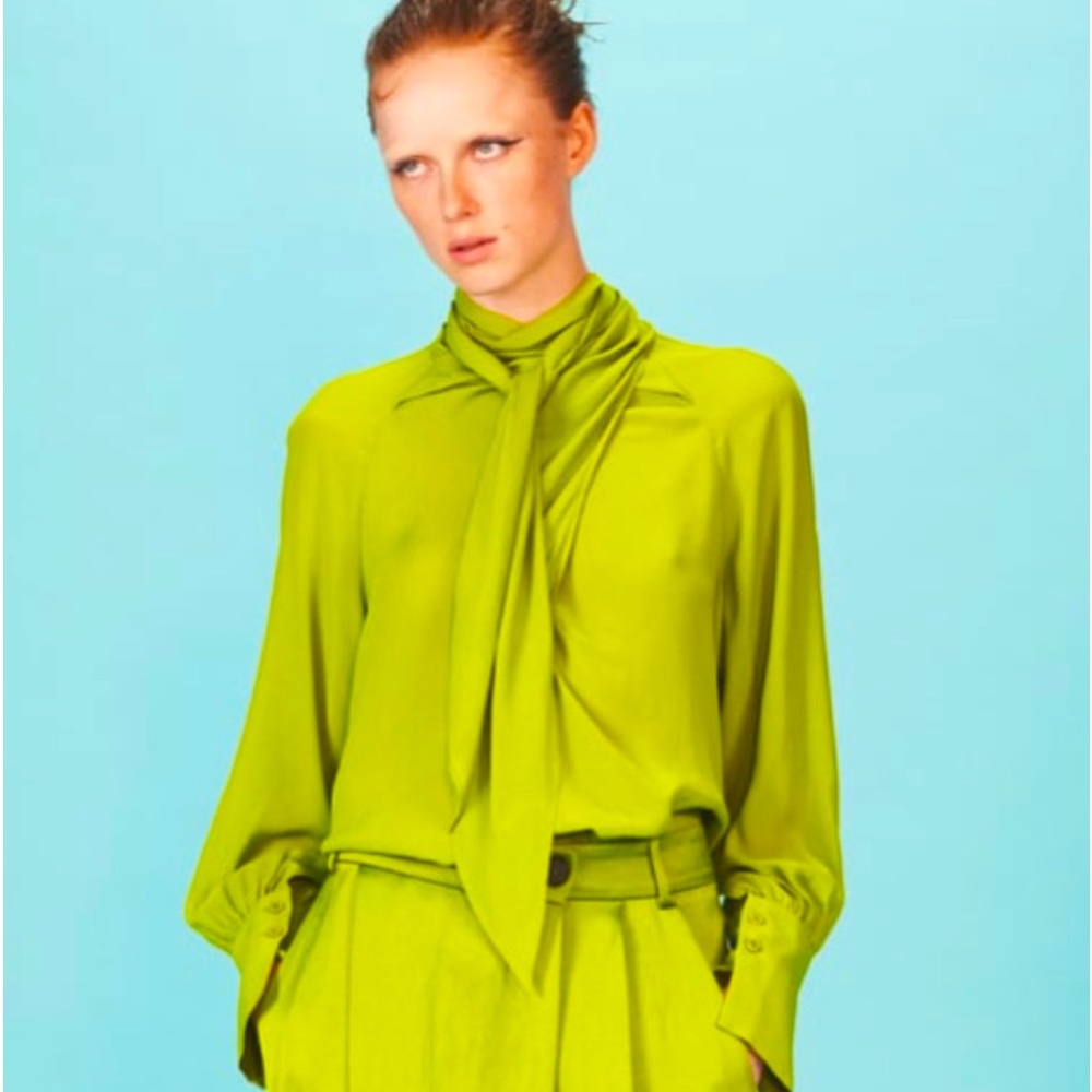 🔥🔥ZARA GREEN BLOUSE 🔥🔥🔥 Gorgeous! NWT